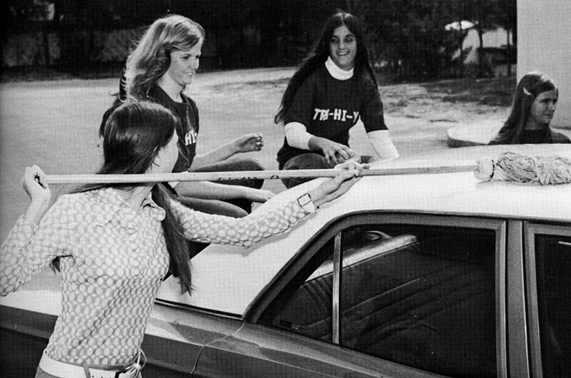 Tri Y Edgewater High School Carwash