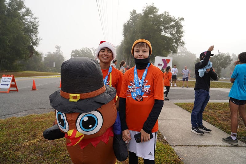 Frank DeLuca YMCA Turkey Trot participants