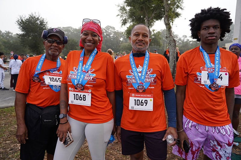 Frank DeLuca YMCA Turkey Trot participants